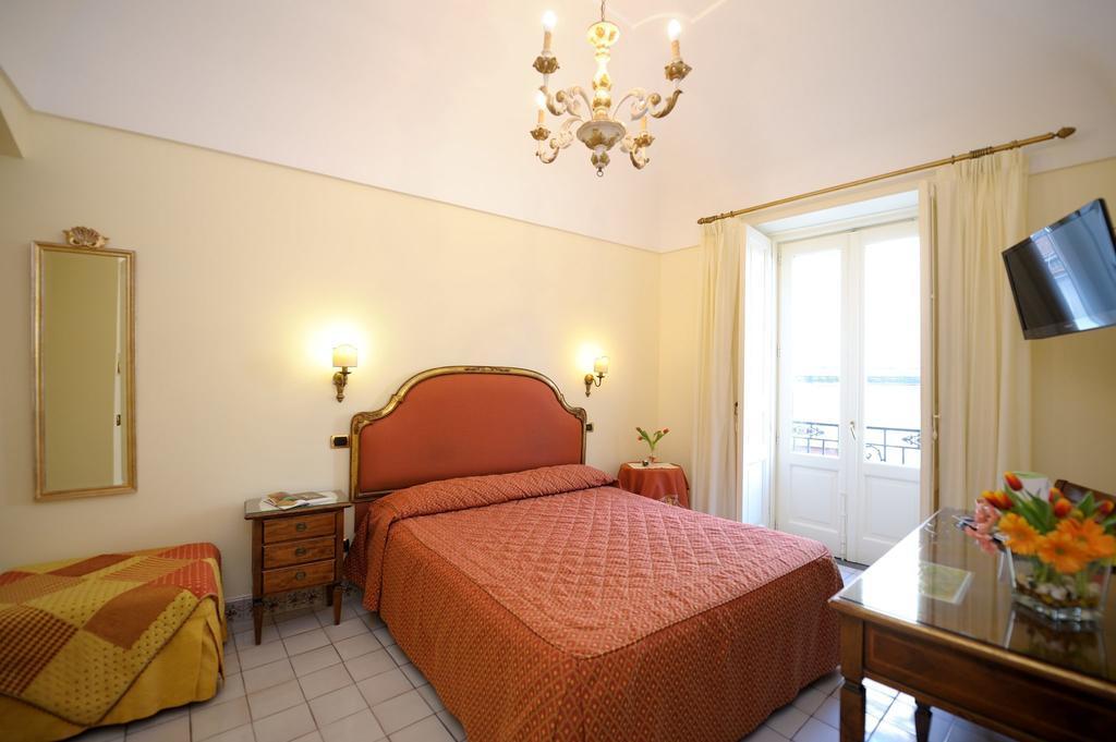 Residenza Del Duca Amalfi Habitación foto